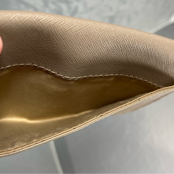 FREE ADD-ON Danier leather wristlet/purse pouch in tan - Picture 5 of 10